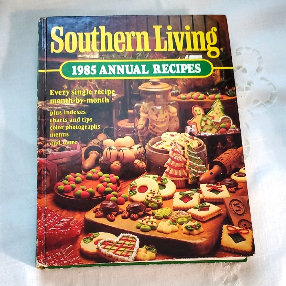 🦜 2/$10 Vintage 1985 Southern Living Annual Recipes Book.